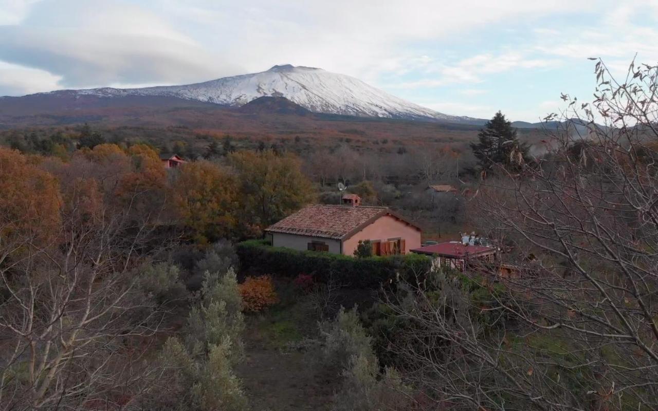 Mount Etna Chalet Maletto Exterior photo